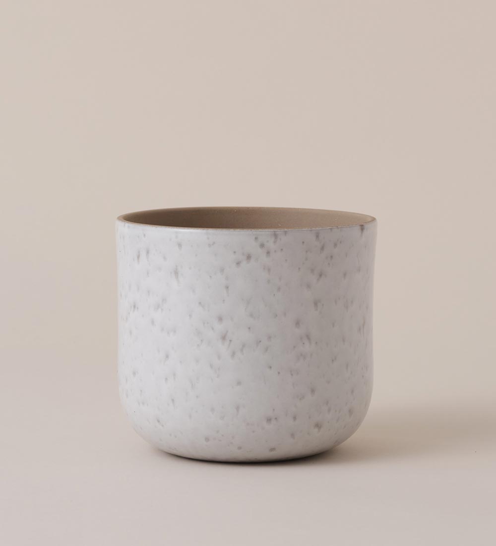 Light Grey Matt Speckled Pot (18cm)